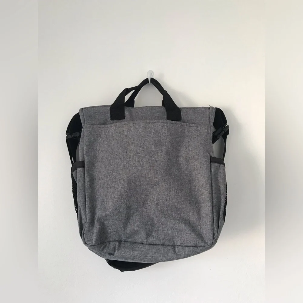 Skip Hop gray baby messenger diaper bag